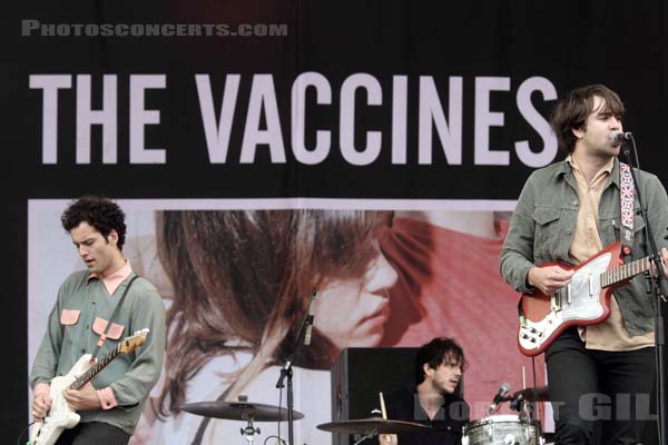 THE VACCINES - 2011-08-28 - SAINT CLOUD - Domaine National - Grande Scene - Justin Hayward-Young - Peter Gareth Christopher Robertson - Freddie Cowan